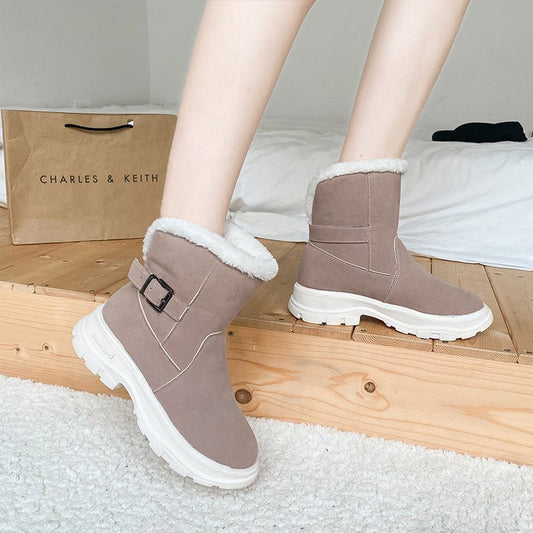 Suede platform snow boots